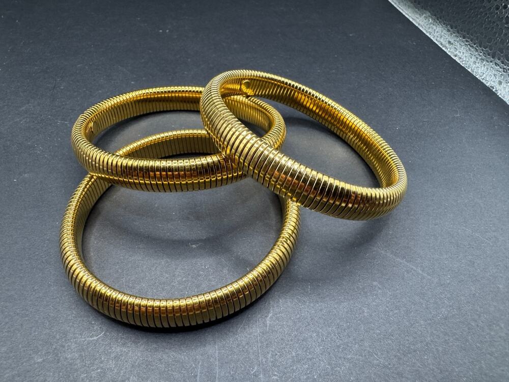 Vintage Set of 3 Gold Tone Solid Stretch Fashion Bracelets 61.1mm